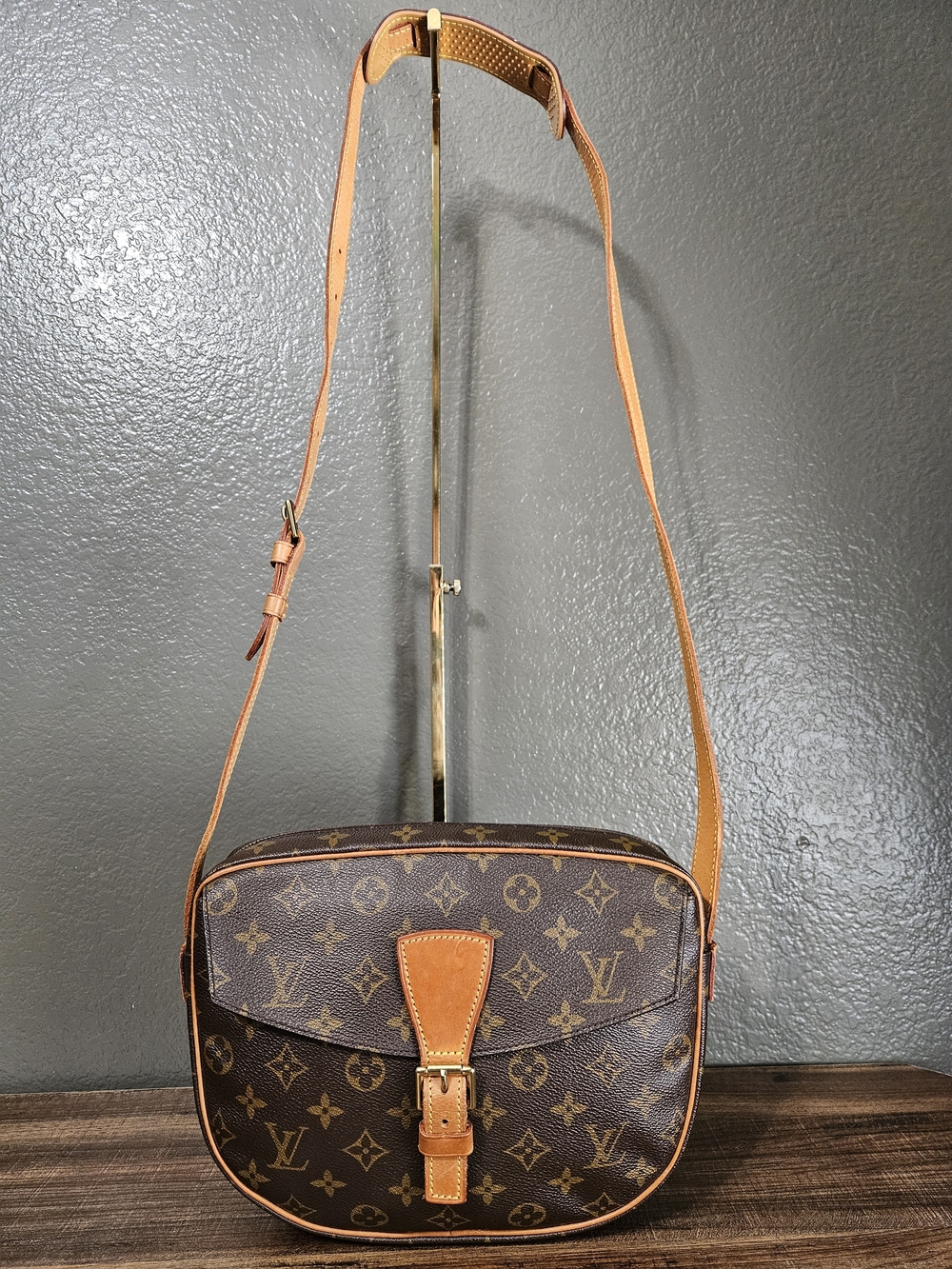 Louis Vuitton Brown Monogram Crossbody with Vachetta Trim